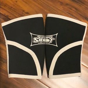 SLING SHOT KNEE SLEEVES